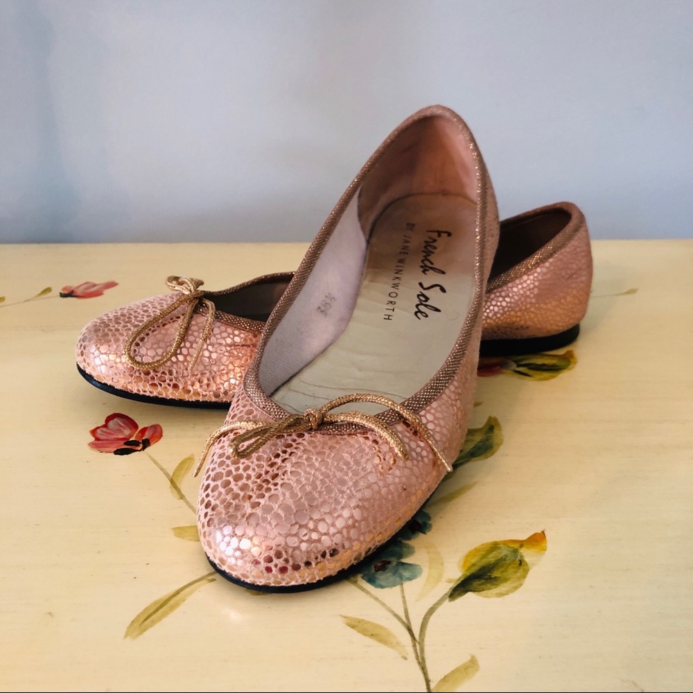 VGUC French Sole Metallic Rose Gold Ballet Flats
